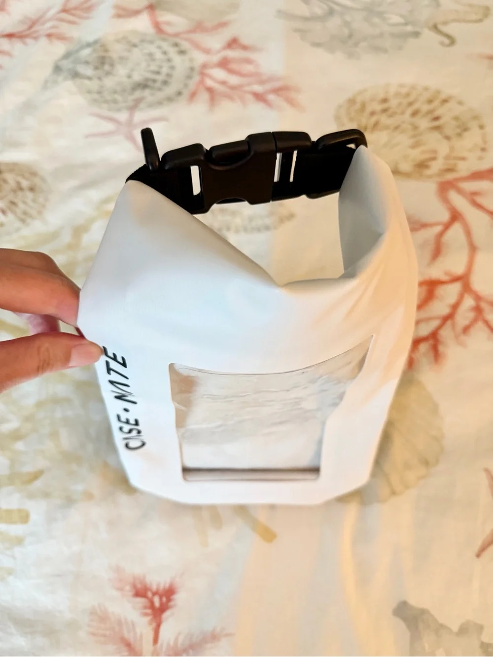 Case-Mate Mini IP68 Waterproof Bucket Bag (2L) Clear Window Roll Up Swimming
